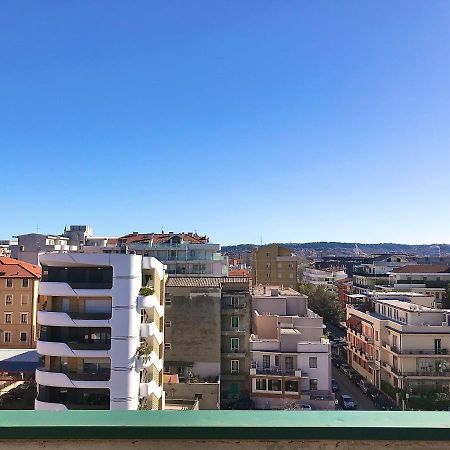 Skyescape Pescara Centro Apartment Екстериор снимка